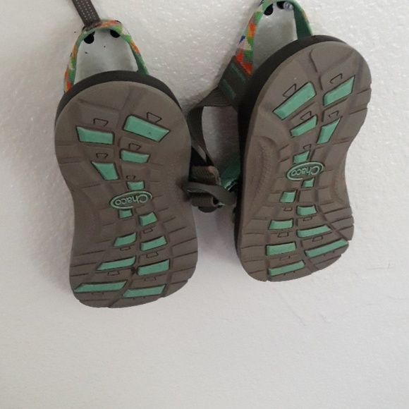 Shoe - Picture 4 of 4